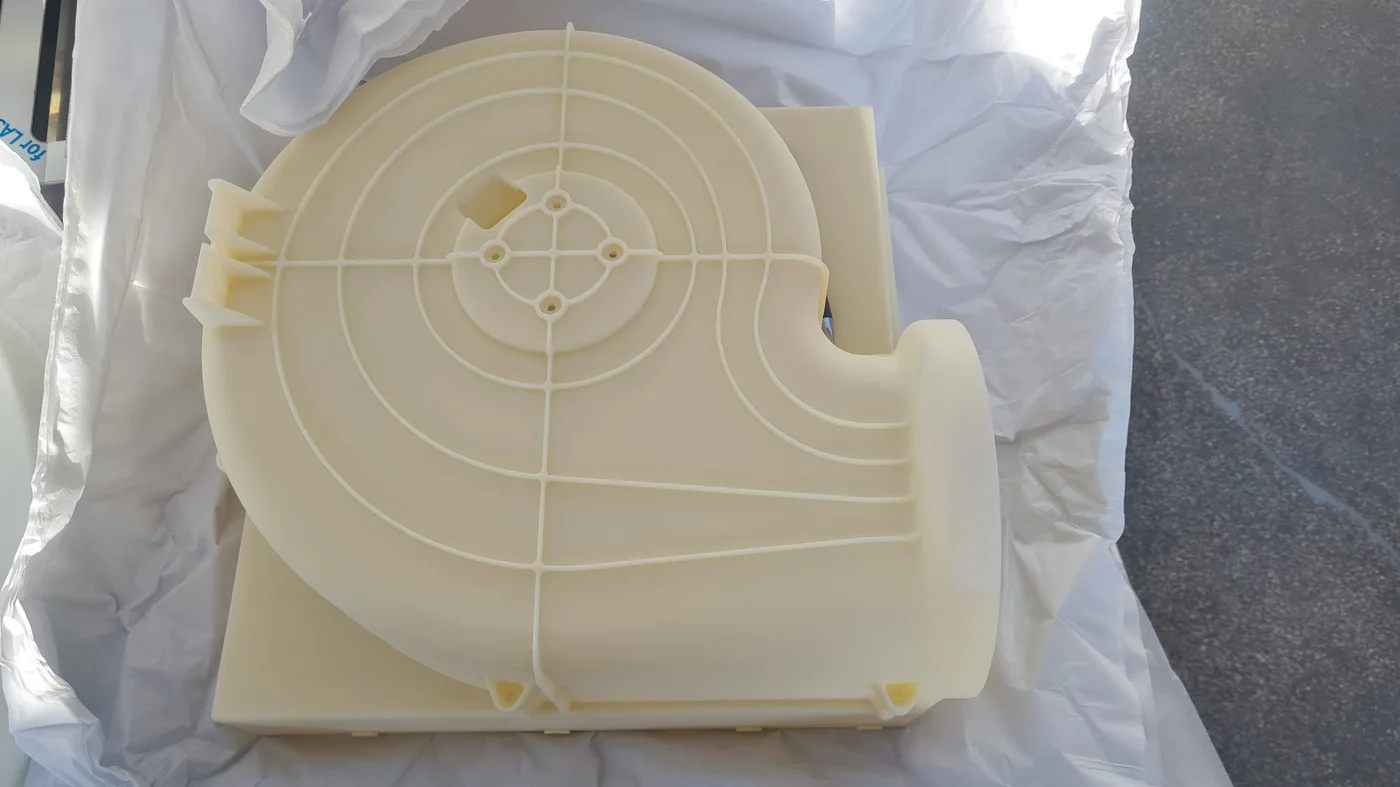 Ventola in ABS lavorata CNC