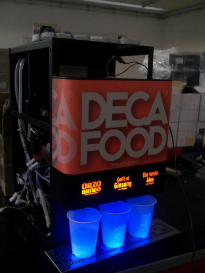 Render del distributore Deca Food